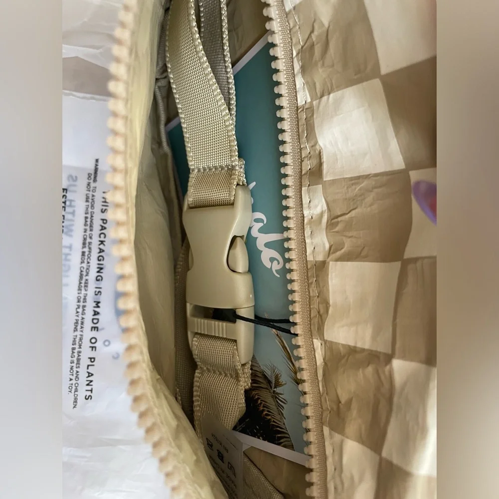 ALOHA Collection Checkmate Mini Hip Bag - Picture 6 of 7